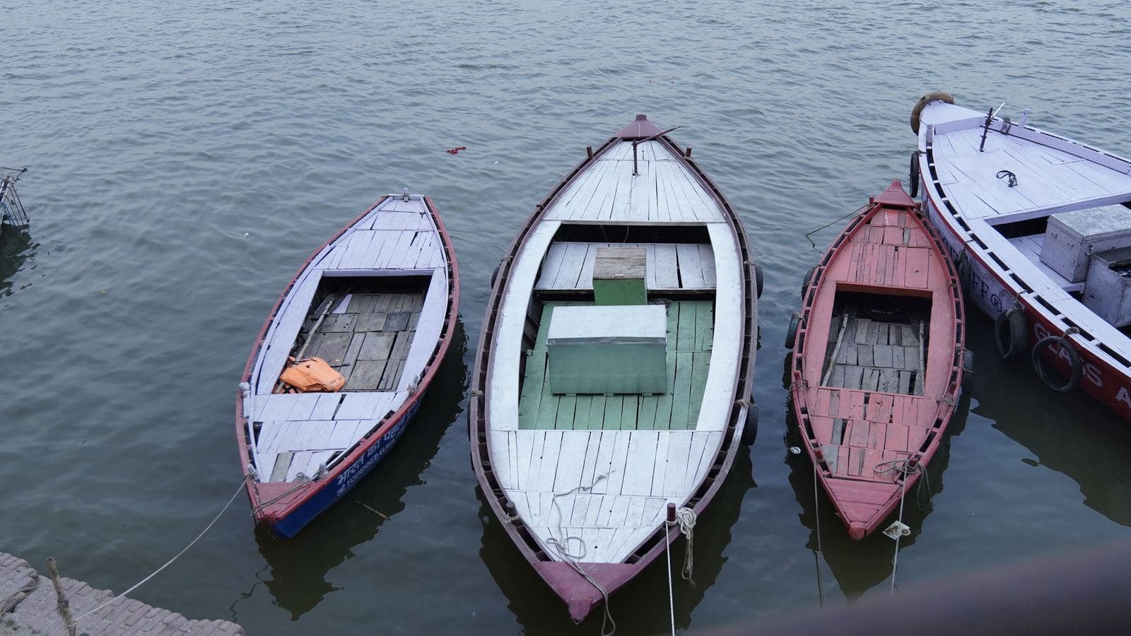 Boats on the Ganga seen from above